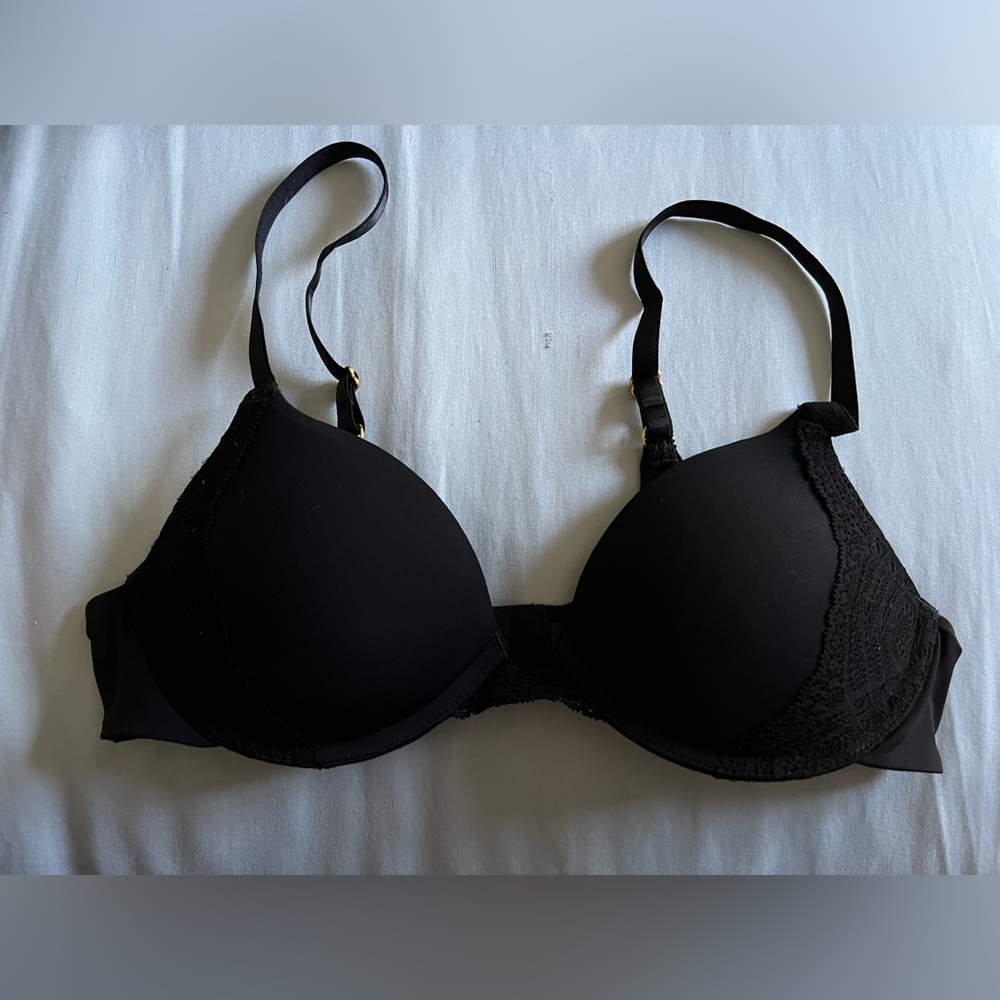 Lift Up Lace Bra (Black) - 36AA